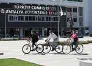 Antalya Büyükşehir Belediye Personelleri İşe Bisiklet İle Geldi.!