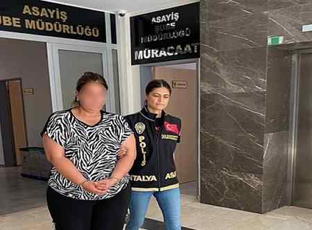 Antalya’da 2 Kişiyi 93 Bin tl Dolandıran Kadın Polisten Kaçamadı.!