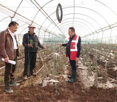 Antalya Büyükşehir Belediye Başkanı Muhittin Böcek Finike ve Kumluca dan Esnaflardan Bir Ay Su Faturası Alınmayacak