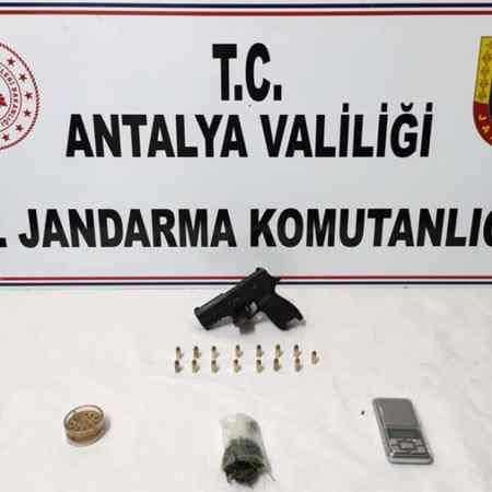 Antalya’da Villa Kiralayıp Uyuşturucu Yetiştirdiler
