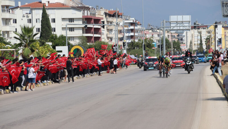 58. Cumhurbaşkanlığı Bisiklet Turu Finike’den Geçti