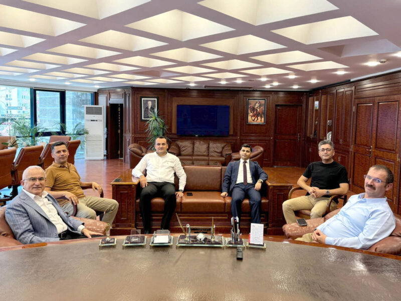 Finike Kaymakamı Musa Kazım ÇELİK, Kumluca Belediye Başkanı Mesut AVCIOĞLU’nu Ziyaret Etti