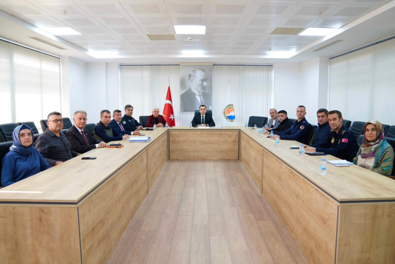 Finike’de Sokak Hayvanları İçin Koordinasyon Toplantısı Yapıldı