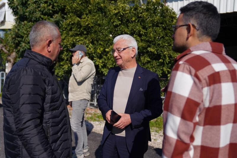 Finike’de Ulaşım Konforunu Artıran Çalışmalar Hasyurt’ta Devam Ediyor