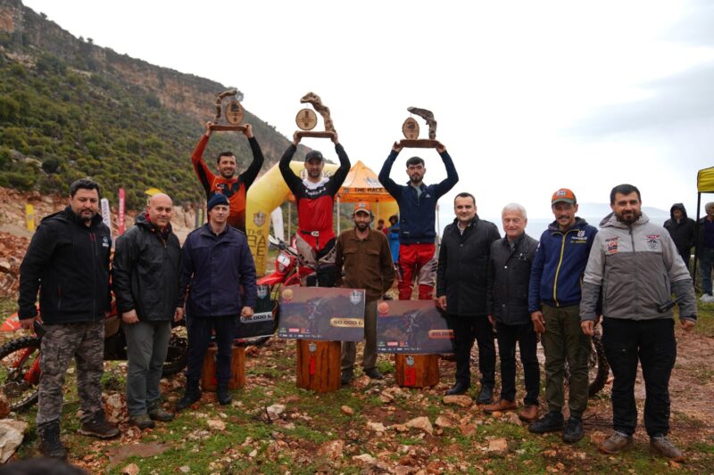 Finike’de Nefes Kesen Hard Stone Enduro 2026 Yarışları Ödül Töreniyle Taçlandı